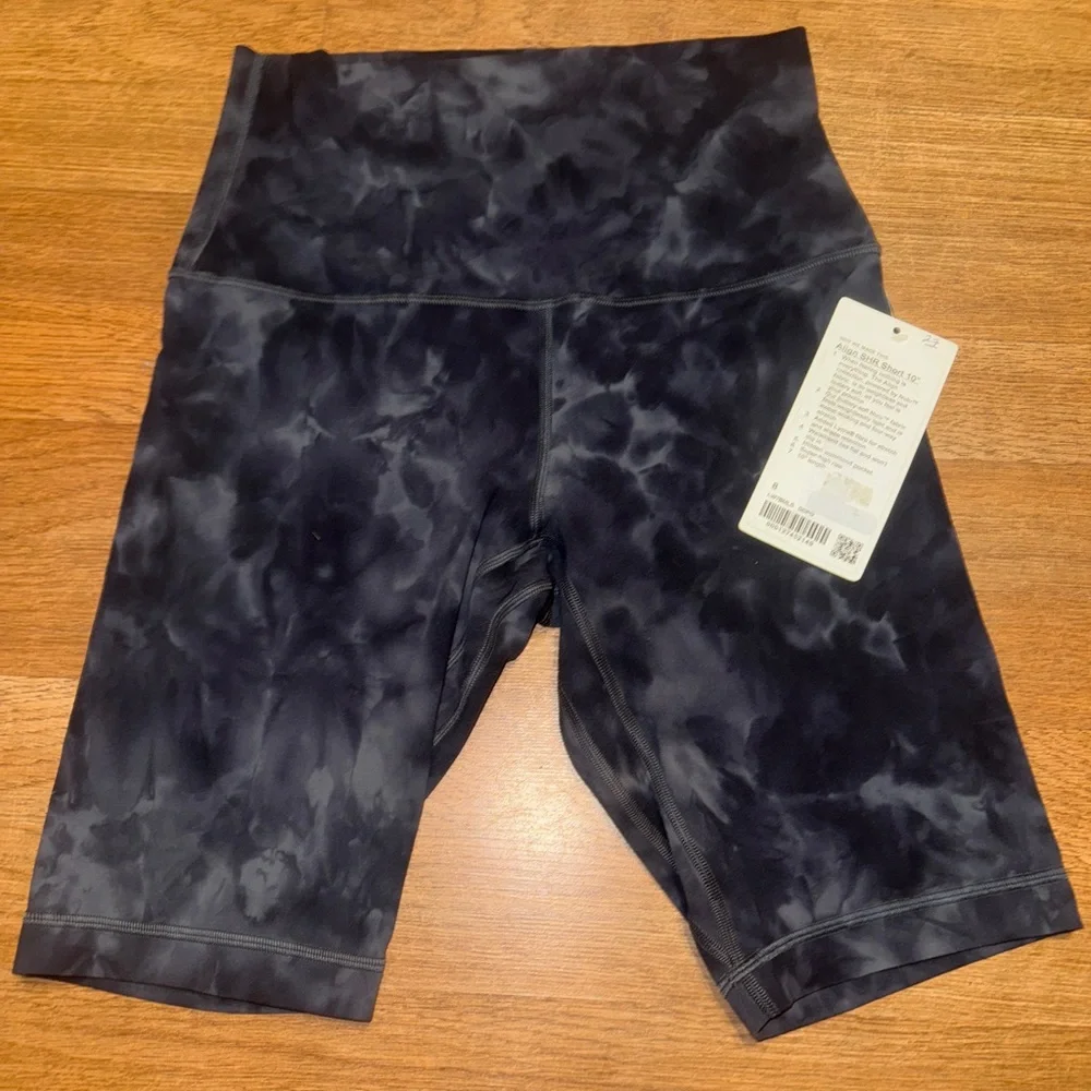 NWT lululemon align biker shorts - Picture 2 of 2